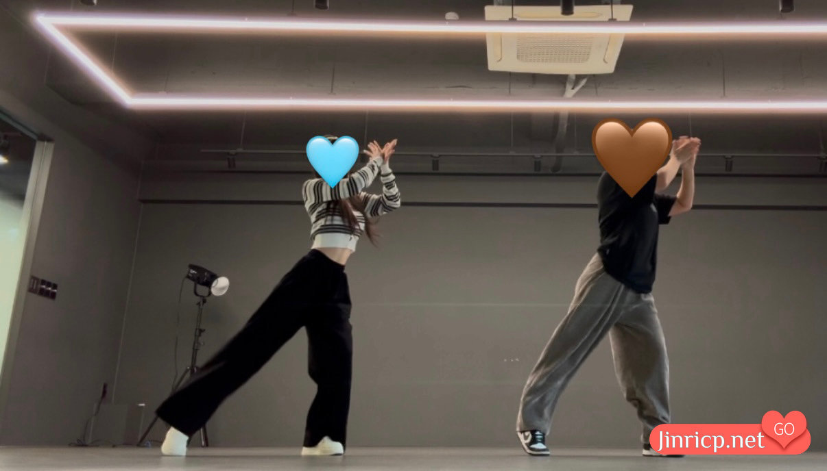 down-548