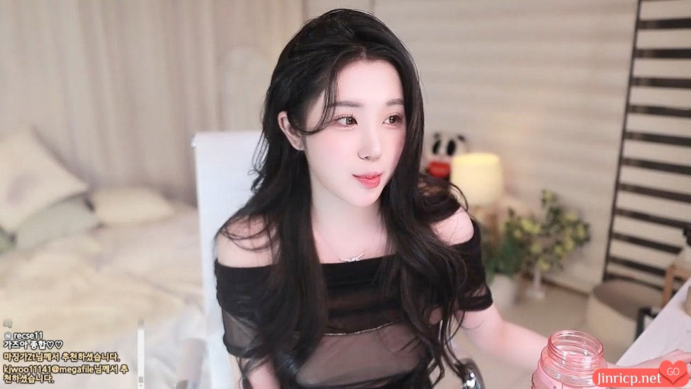 艾莉-ELI-(엘리) eli05021212 个人直播 (20240331) 微见鲍 [3V/1.2G]ed2k已补-JIN